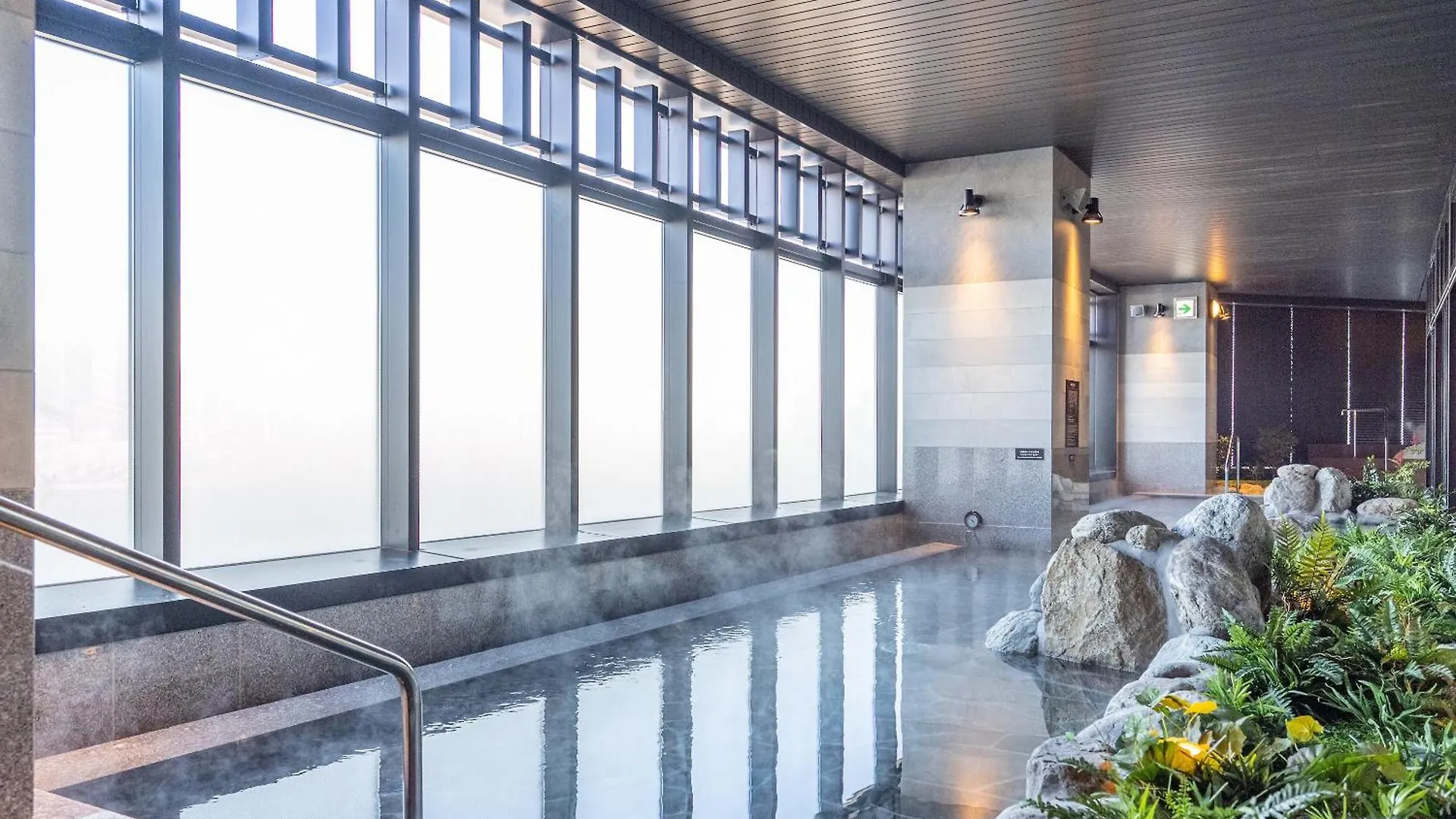 Tokyo Toyosu Manyo Club Hotel
